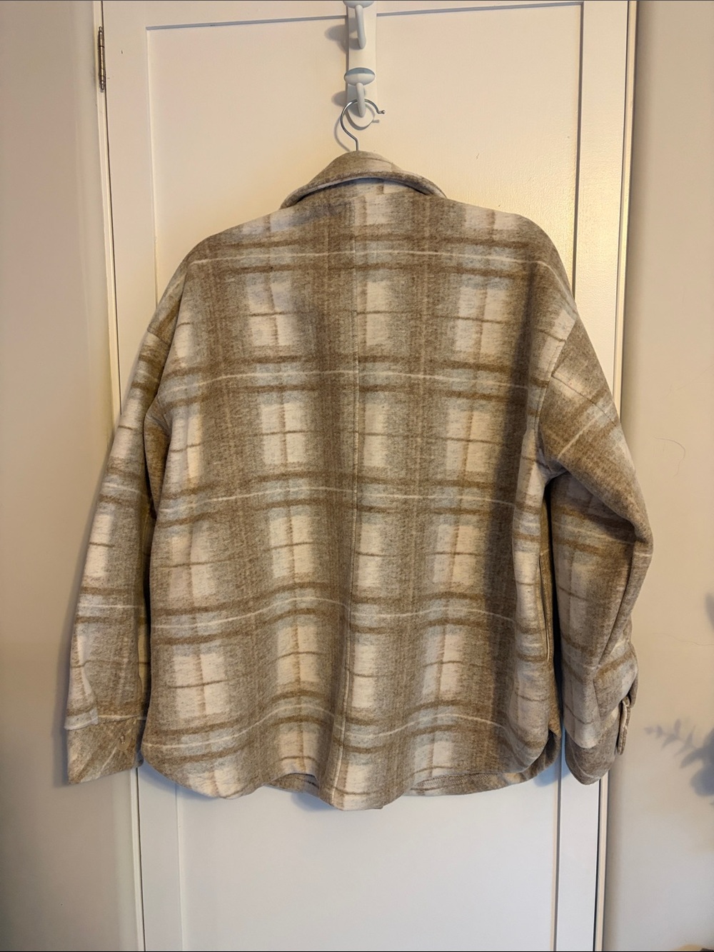 Thread and supply jacket - Picture 3 of 5